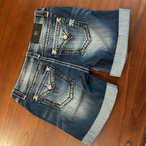 MISS Me Signature Mid Short Size 28 - Picture 8 of 12